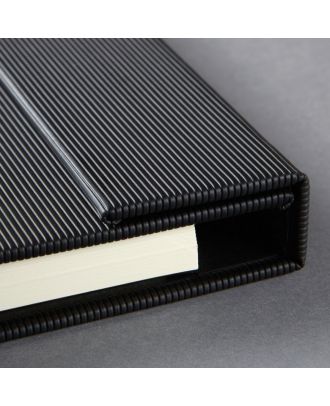 Sigel Conceptum Pure Notitieboek A5 Zwart Hardcover met Magneetsluiting Gelijnd